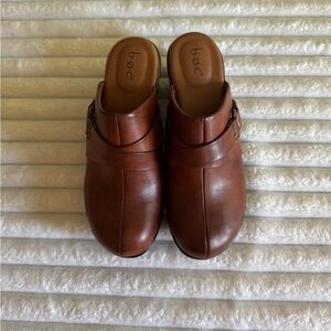 b.o.c. Brown Leather Clogs Size 9